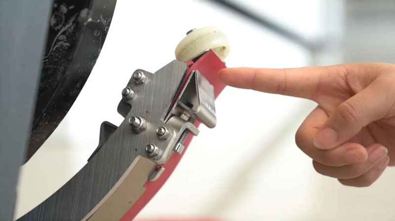 為什么洗地機會留下條紋