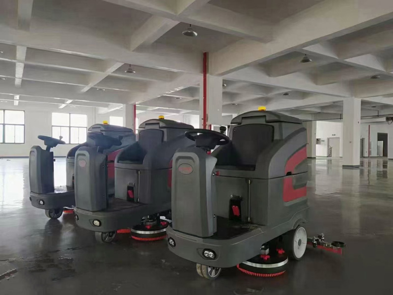 地面有污漬怎么辦？揚(yáng)子洗地機(jī)幫你解決