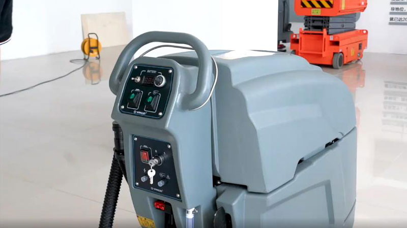 選擇什么類型的自動洗地機來清潔醫(yī)院的地板 選擇什么類型的自動洗地機來清潔醫(yī)院的地板