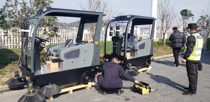 常見的工業(yè)掃地機(jī)問題 常見的工業(yè)掃地機(jī)問題