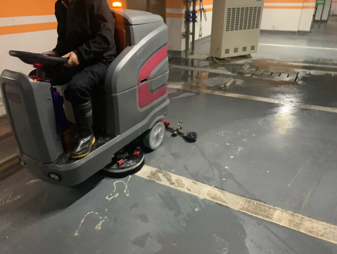 選擇洗地機(jī)的理由 選擇洗地機(jī)的理由